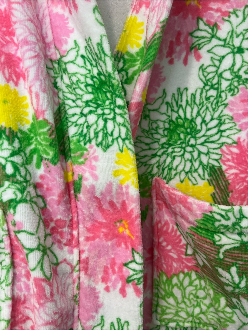 Lilly Pulitzer Luxe Terry Robe - Picture 9 of 16